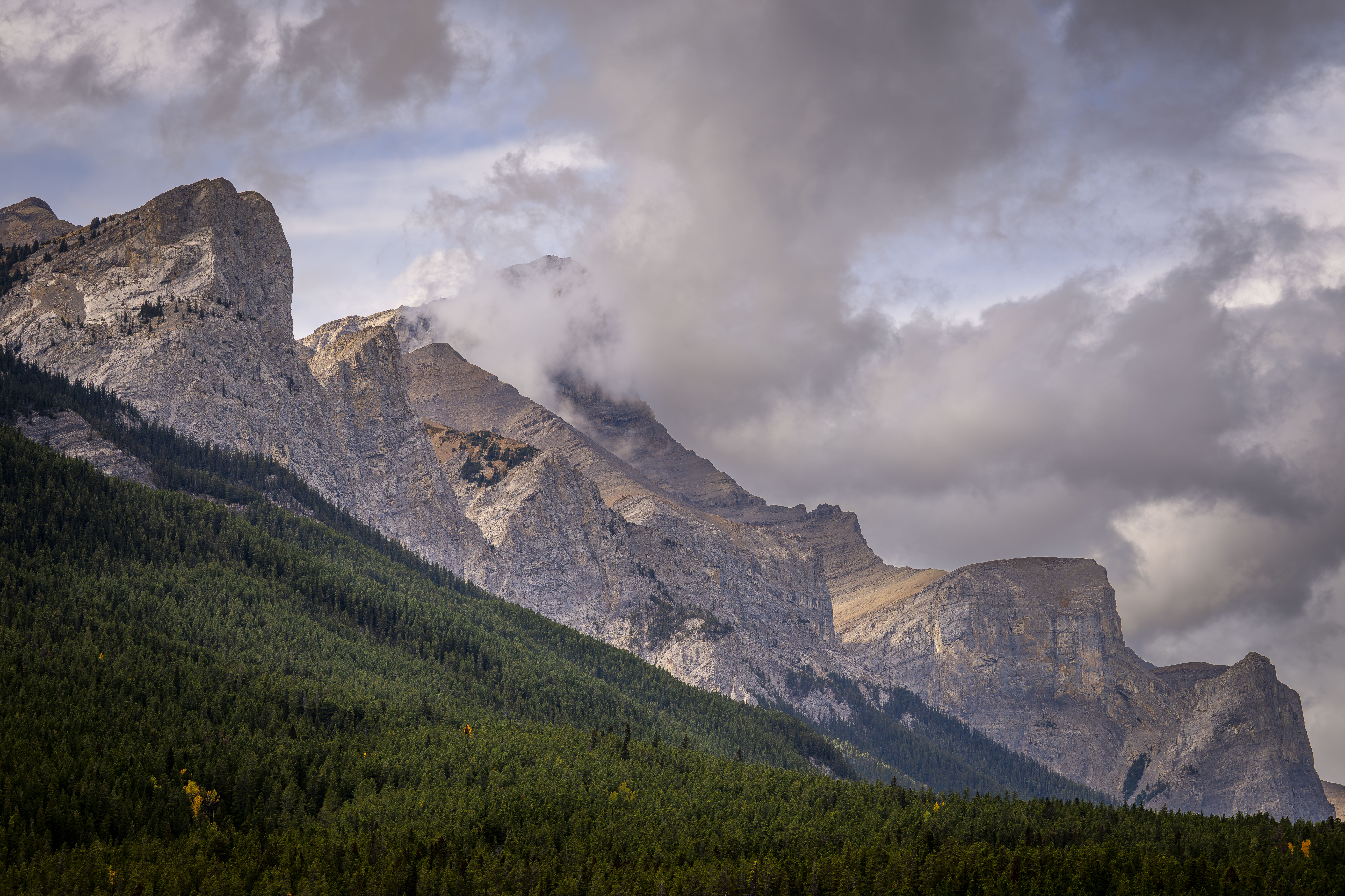 Fall Rundle Mountain Mount Rundle – Mount Rundle – Copyright 2026 Philip Colet